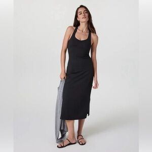 Vuori Racer Back Tank Dress - Halo. Size, Medium.  Black